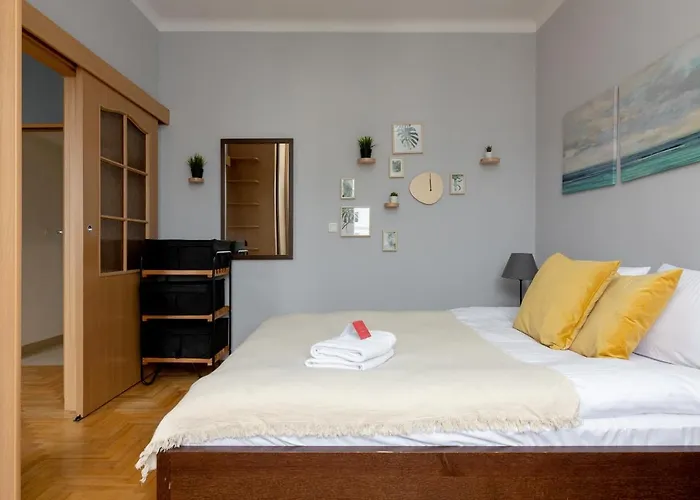 Grojecka Stara Ochota Apartment